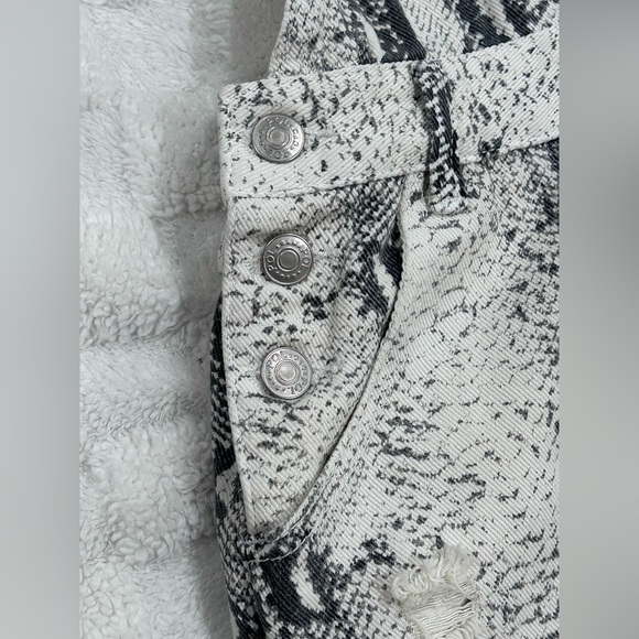 POL Snakeskin Overall Dress Size L - Picture 9 of 13